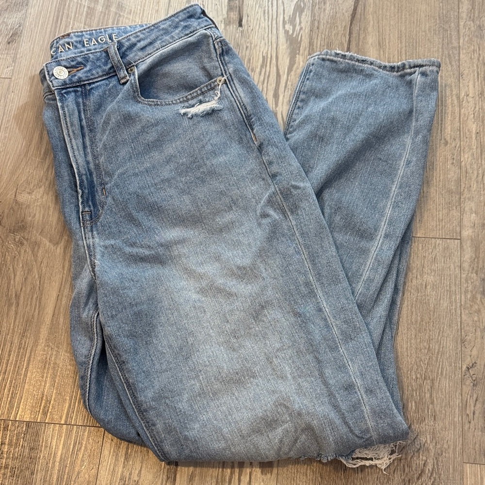 American Eagle Mom Jeans